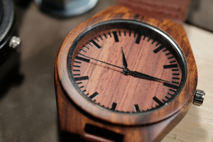 article-what-does-wearing-a-wooden-bamboo-watch-says-about-you