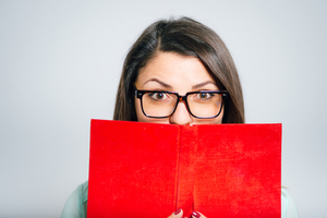 article-things-you-need-to-know-before-dating-the-outgoing-introvert